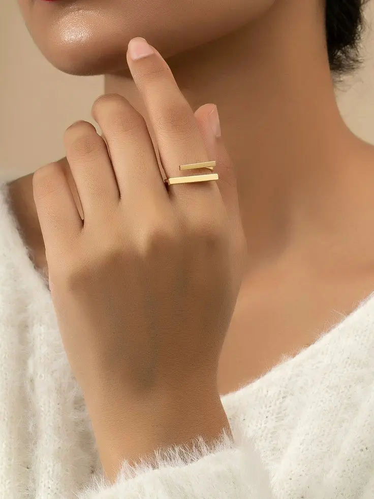 Gold ring model (14)