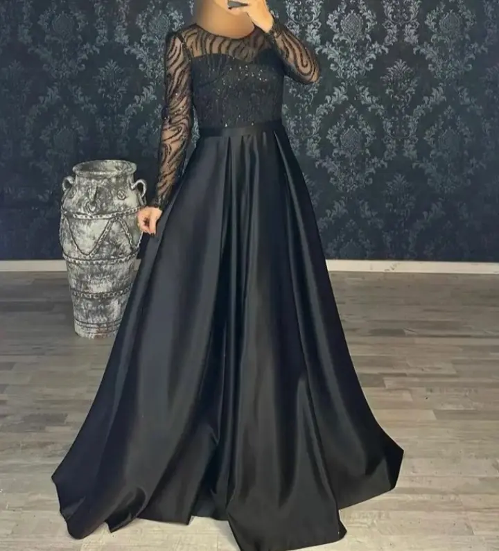 Dressed in a dress (35)