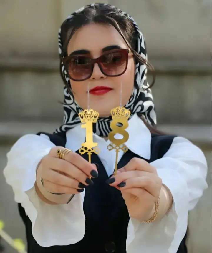 ژست عکس تولد دخترانه (33)