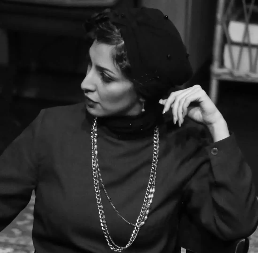 Bita Moeirian (17)