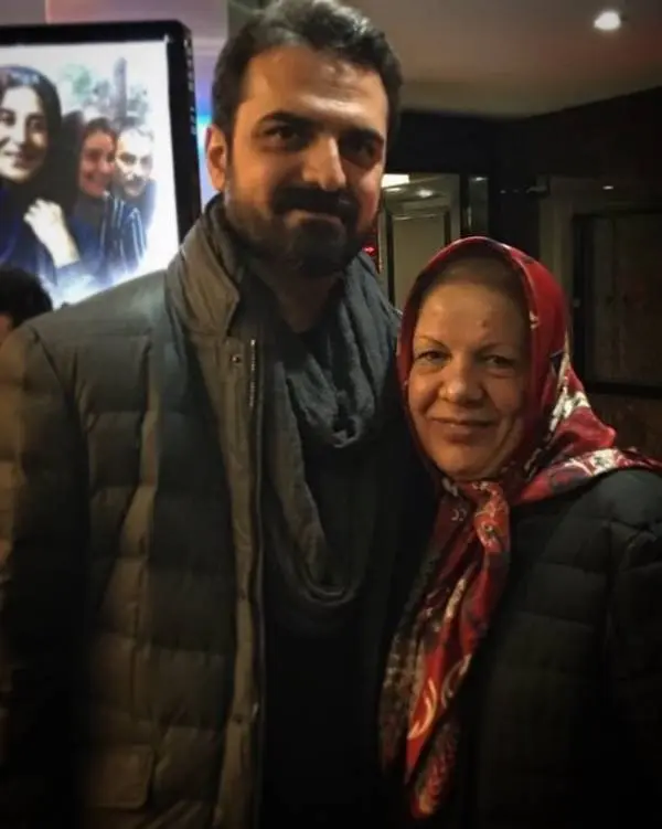 علیرضا آرا و مادرش