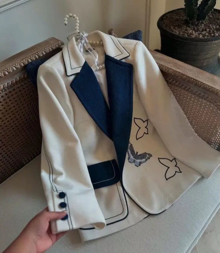 Katie coat model (50)