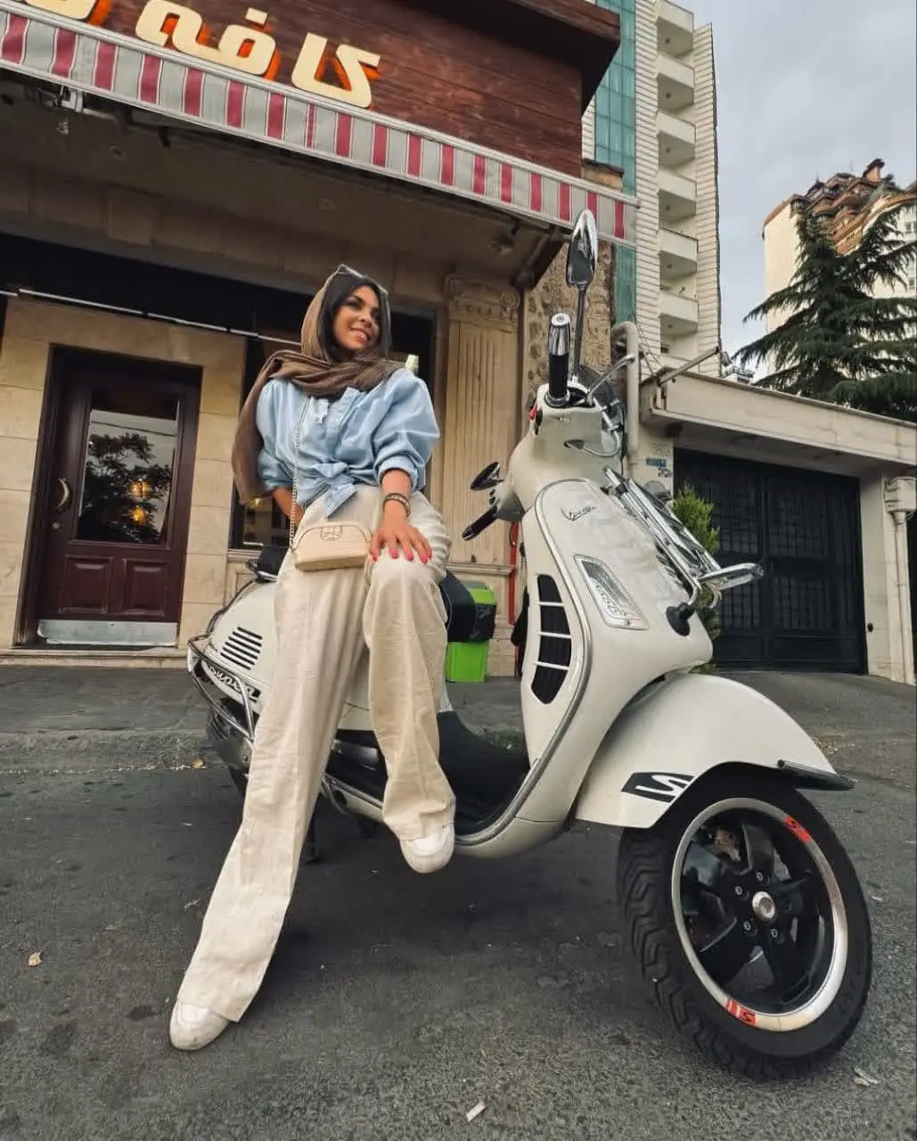 Armita Moradi (7)