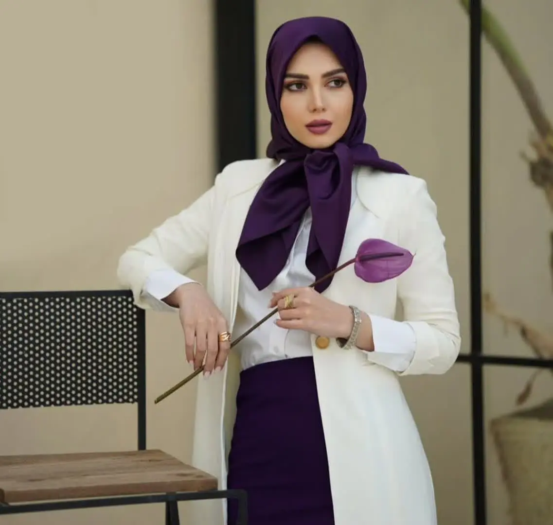 Girls_ scarf model (25)