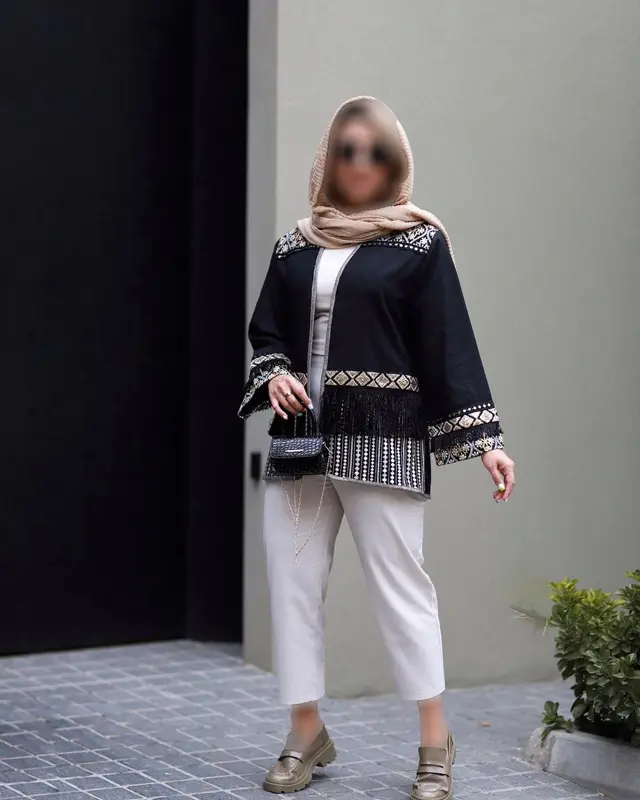 Katie coat model (38)