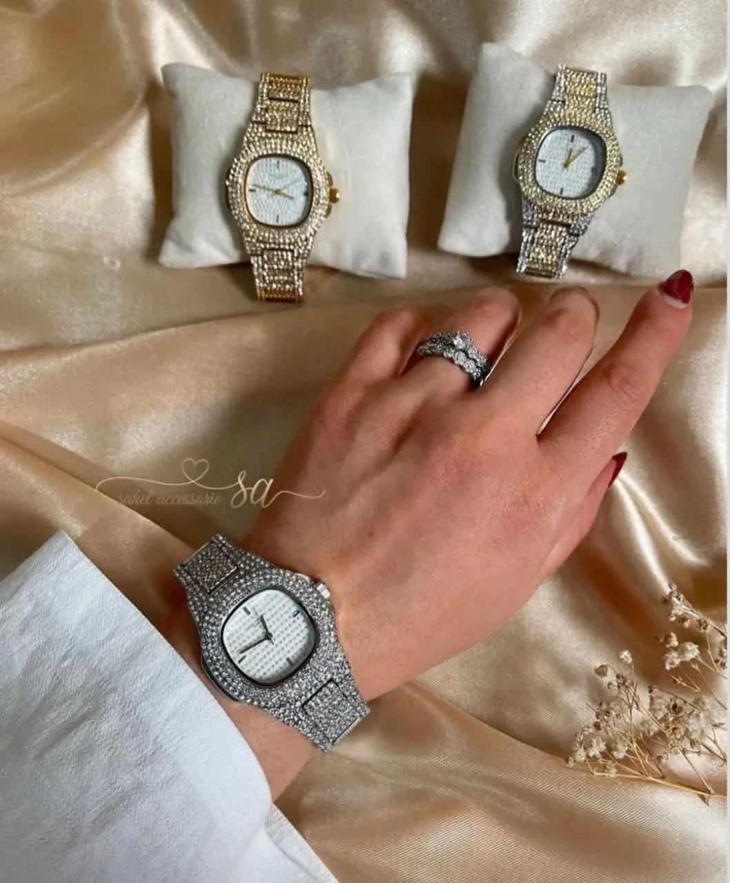 Women_s watch model (41)