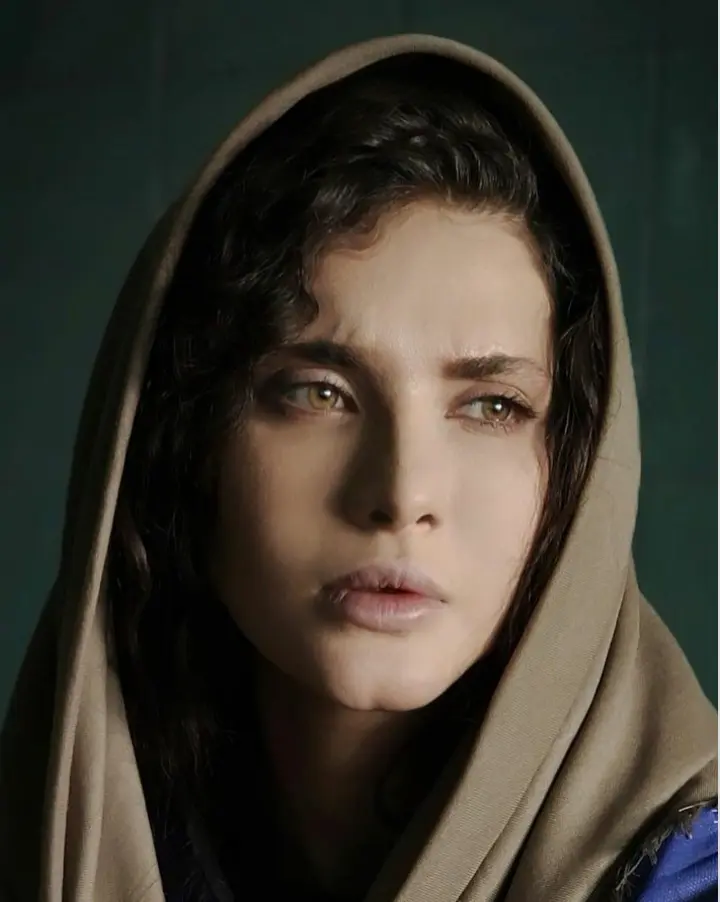 Sanaz Saidi (13)