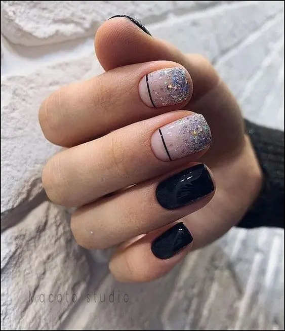 طرح ناخن مشکی دخترانه