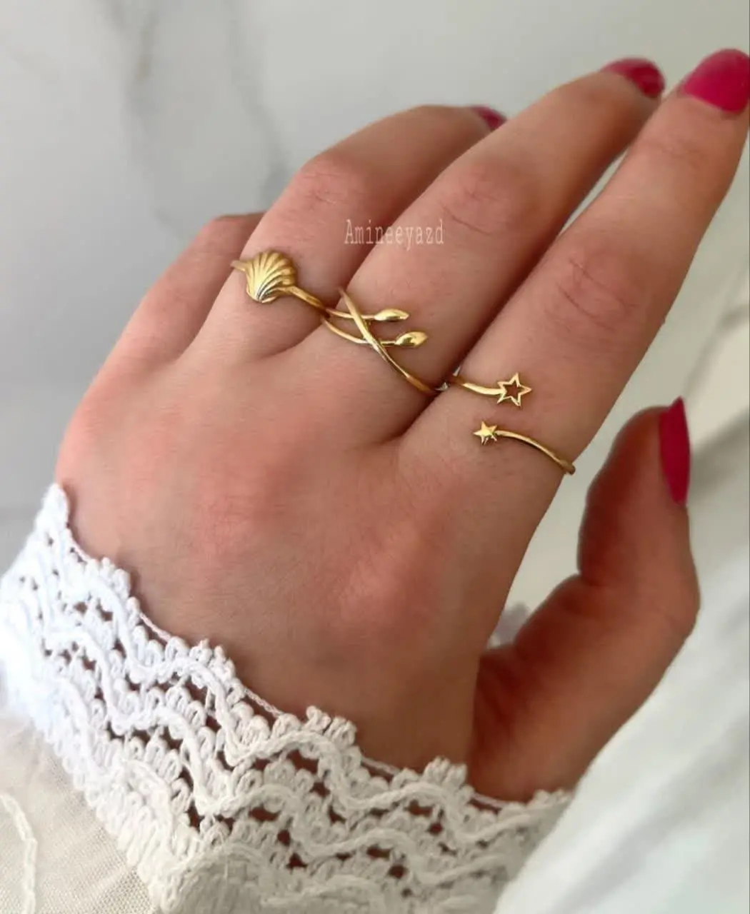 Gold ring model (26)