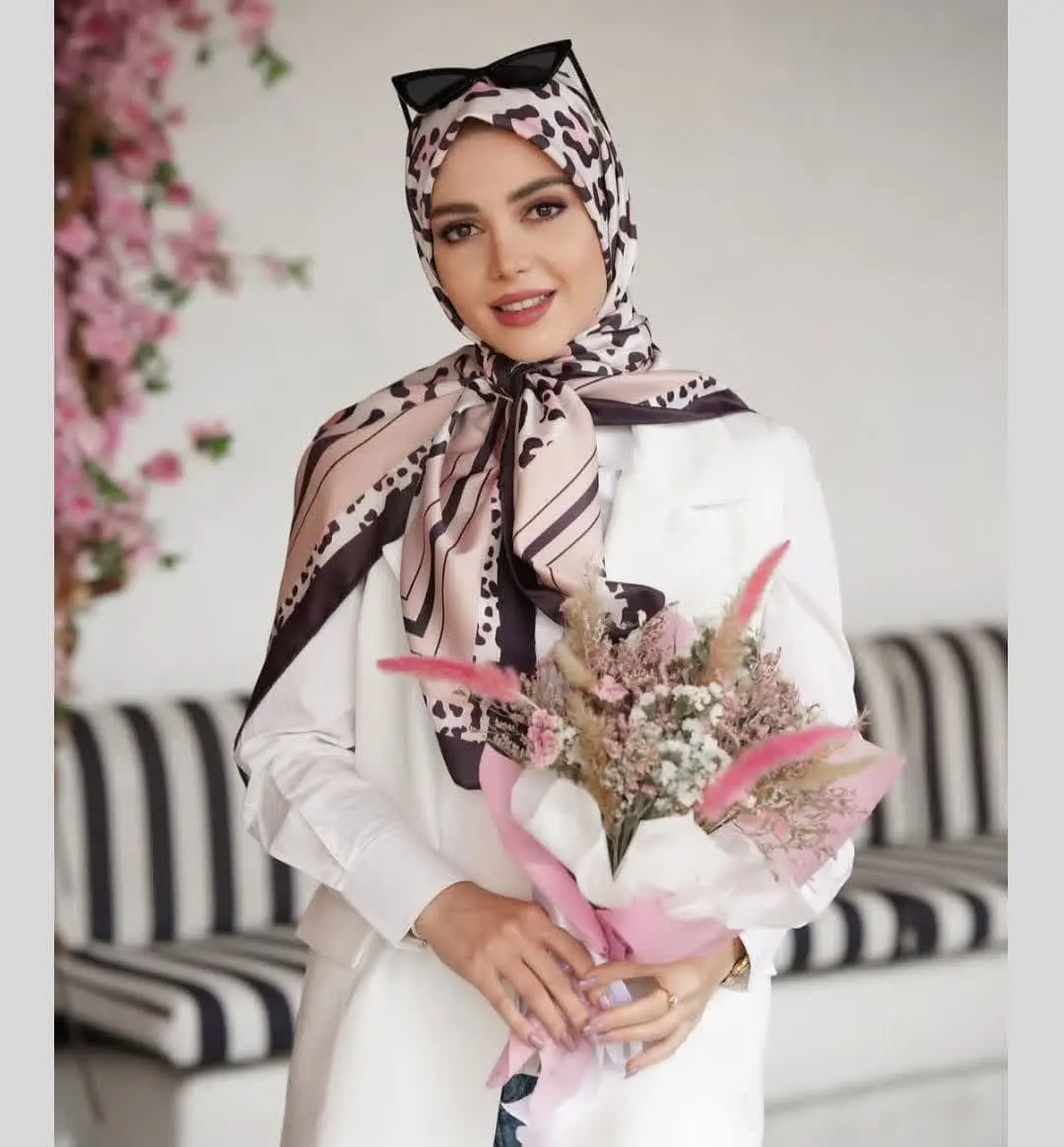 Girls_ scarf model (7)
