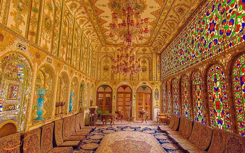 اتاق شاه نشین خانه ملا باشی اصفهان