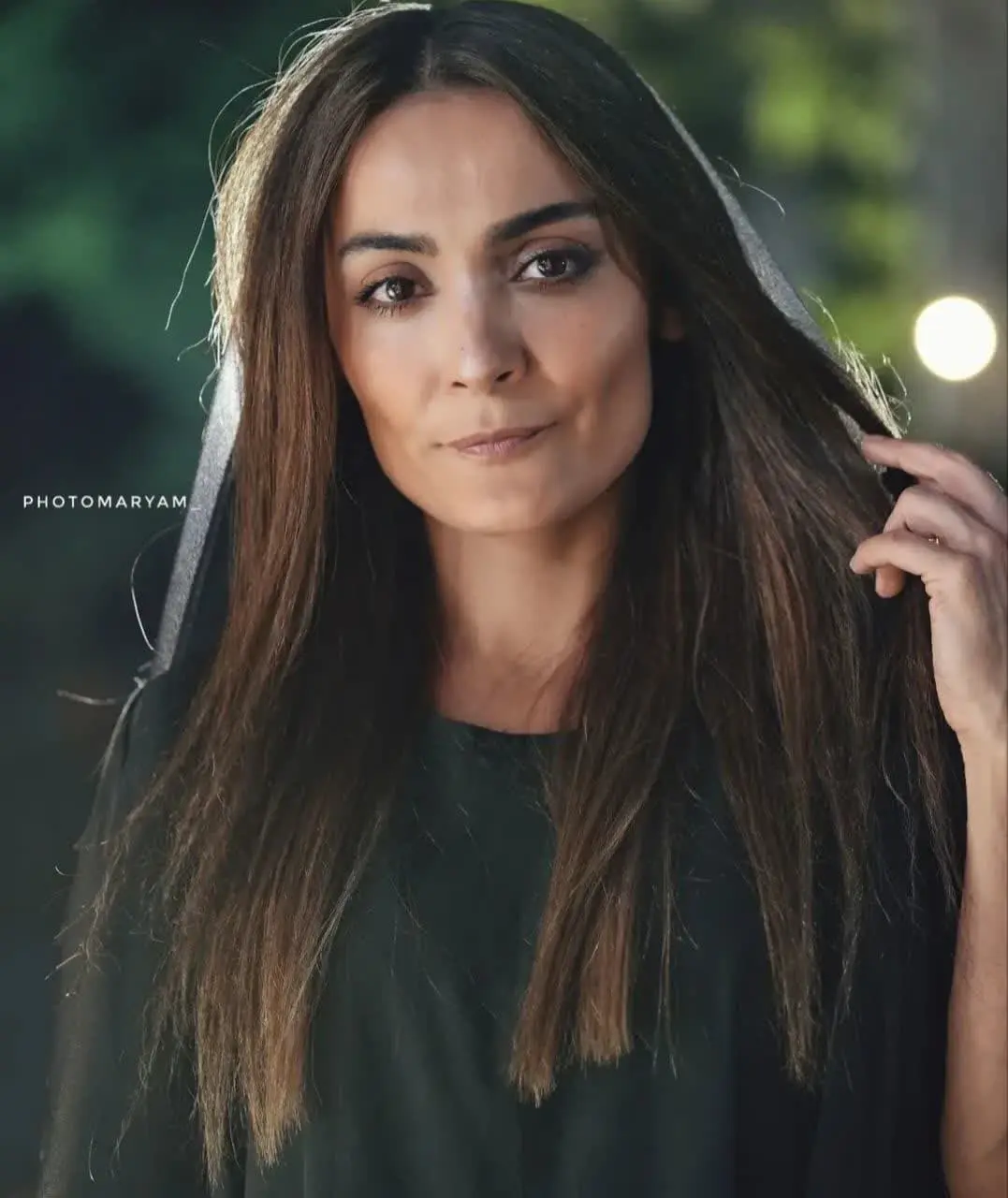 Elsa Firuzazar (10)
