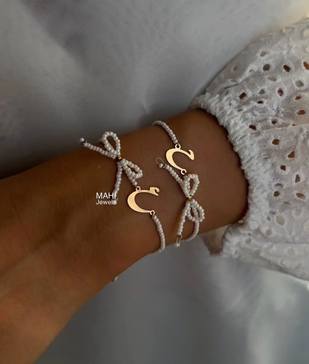Gold bracelet model (7)