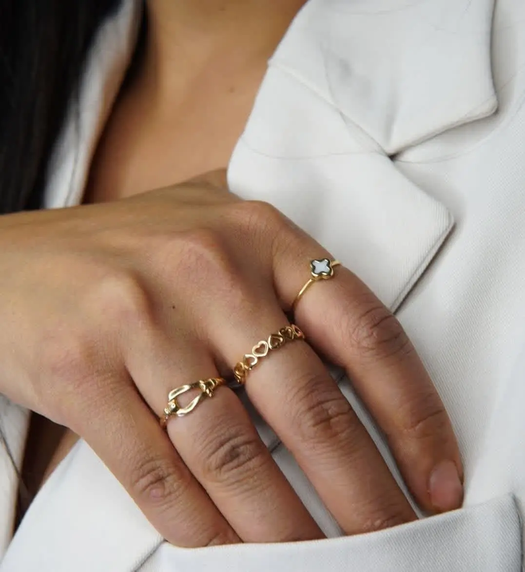 Gold ring model (37)