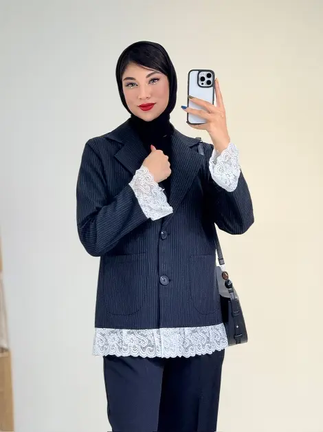 Katie coat model (29)