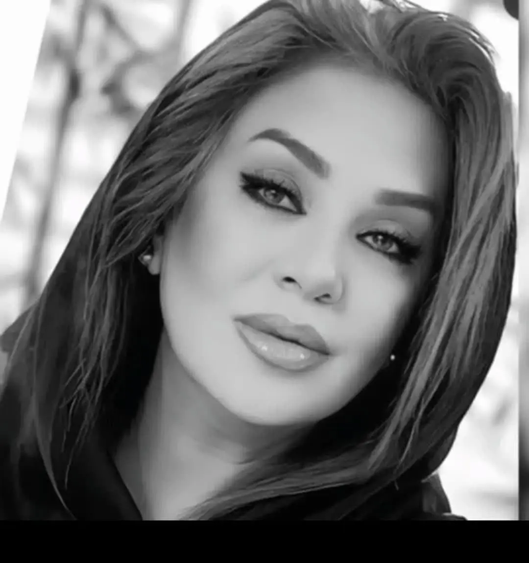 Nasrin Moghanloo (11)