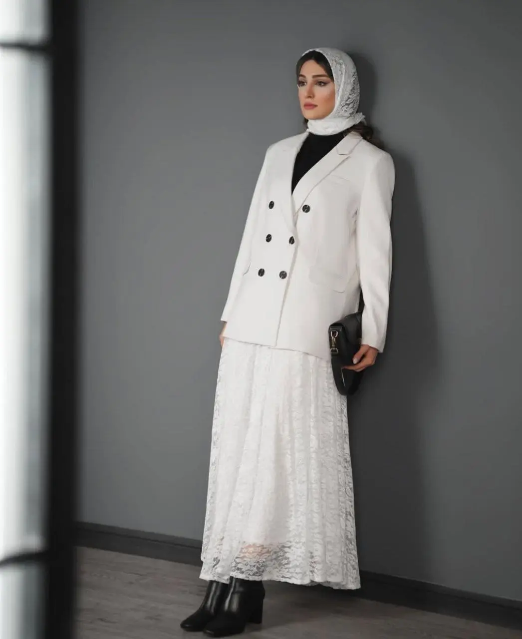 Zahra Naderifar (10)