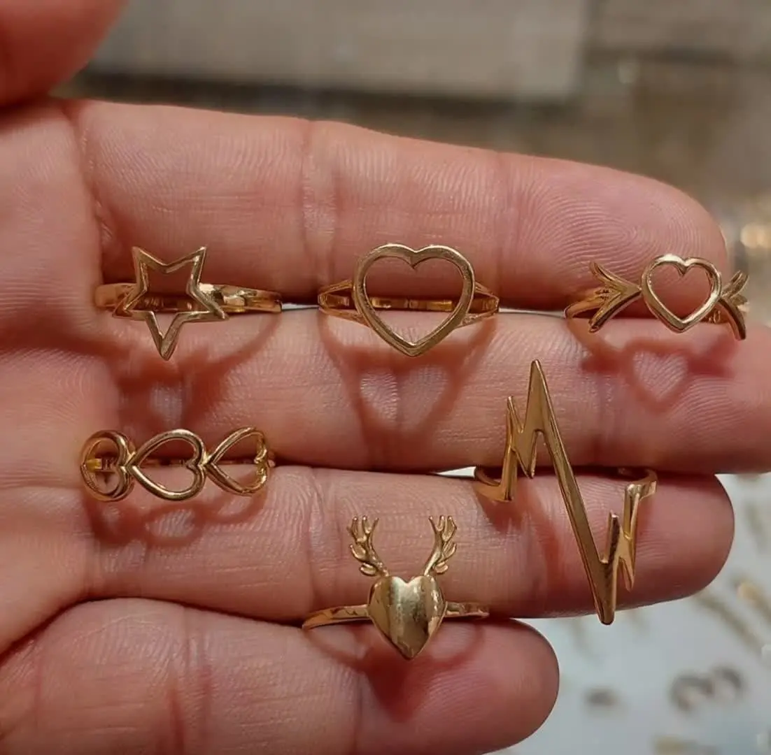 Gold ring model (45)