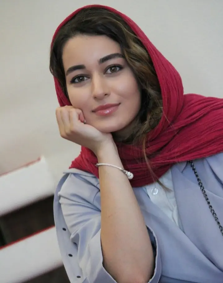 مه لقا مینوش زاد