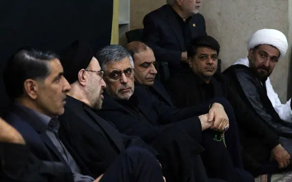 عبور از خاتمی؛ اسم عبور از خاتمی؛ اسم