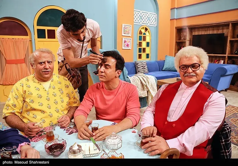 تلویزیون , صدا و سیمای جمهوری اسلامی ایران , سریال ایرانی , برنامه کودک و نوجوان , بازیگران سینما و تلویزیون ایران , شبکه دو | شبکه 2 سیمای جمهوری اسلامی ایران ,