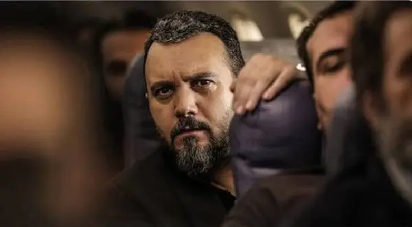 کامبیز دیرباز