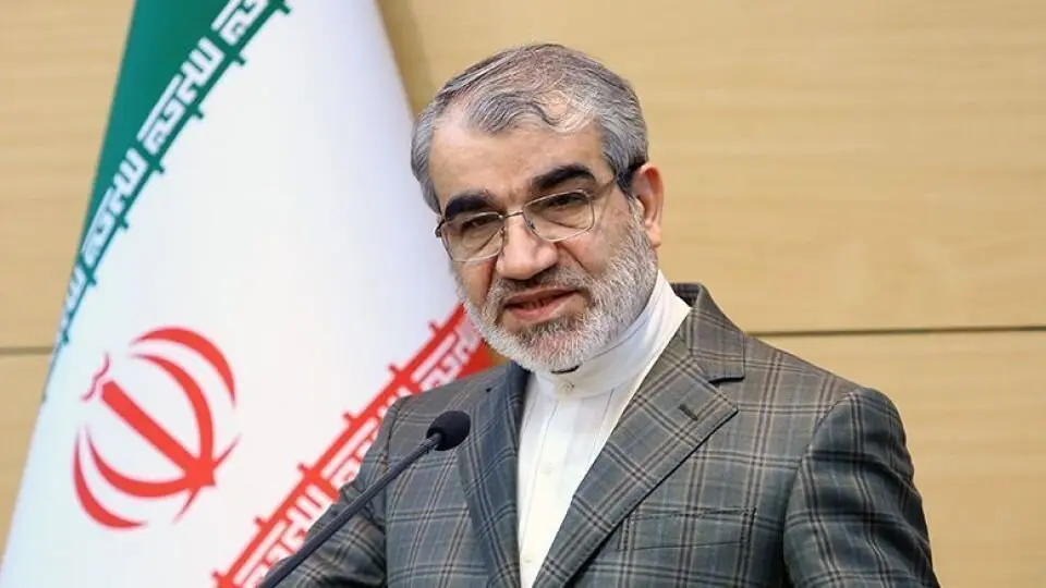 حضور احمدی نژاد در انتخابات ۱۴۰۰؛ از شایعه تا واقعیت