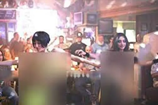 پشتپرده مهاجرت و کشف حجاب هنرپیشههای زن / برهنگی با سودای شهرت پشتپرده مهاجرت و کشف حجاب هنرپیشههای زن / برهنگی با سودای شهرت