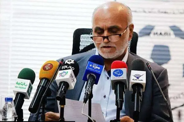 اولیایی: مگر دولت استقلال را خریده که حالا میخواهد بفروشد؟