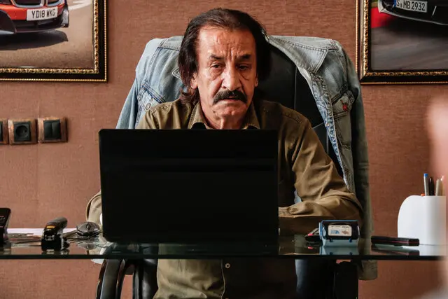 تصاویر جدید از سریال طنز «خوشنام»