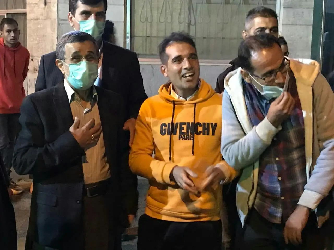 (تصاویر) جشن تولد محمود احمدینژاد در محله نارمک! (تصاویر) جشن تولد محمود احمدینژاد در محله نارمک!