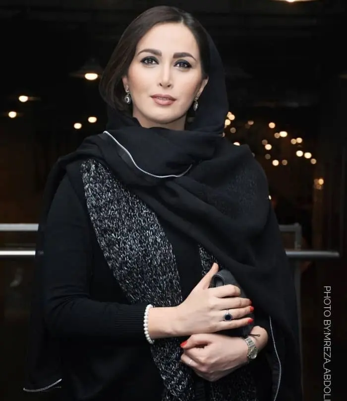 پاوان افسر بازیگر سریال جزیره پاوان افسر