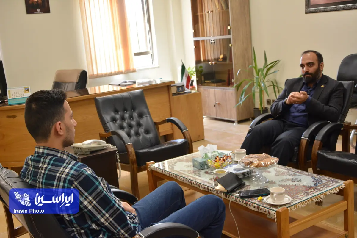نقش روابط عمومی دانشگاه‌های صنعتی در رشد و توسعه اقتصادی کشور