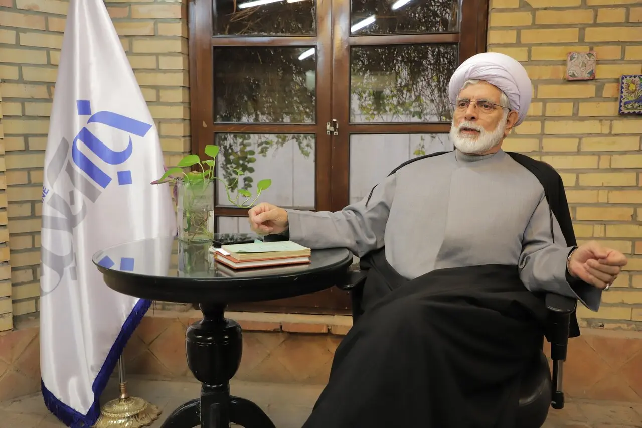 رهامی: جبهه پایداری تفکرات «انجمن حجتیه» را دنبال می کند /رئیسی در مقابل جریان هیاهوسالار و افراطی، وا داده و مقهور شده است