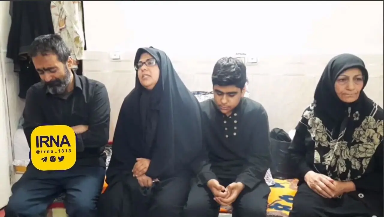 مادر مستشار نظامی شهید شده در حمله اسرائیل /۲ روز قبل از شهادتش تلفنی حرف زدیم /می گفت این دنیا برای من تنگ و تاریک است