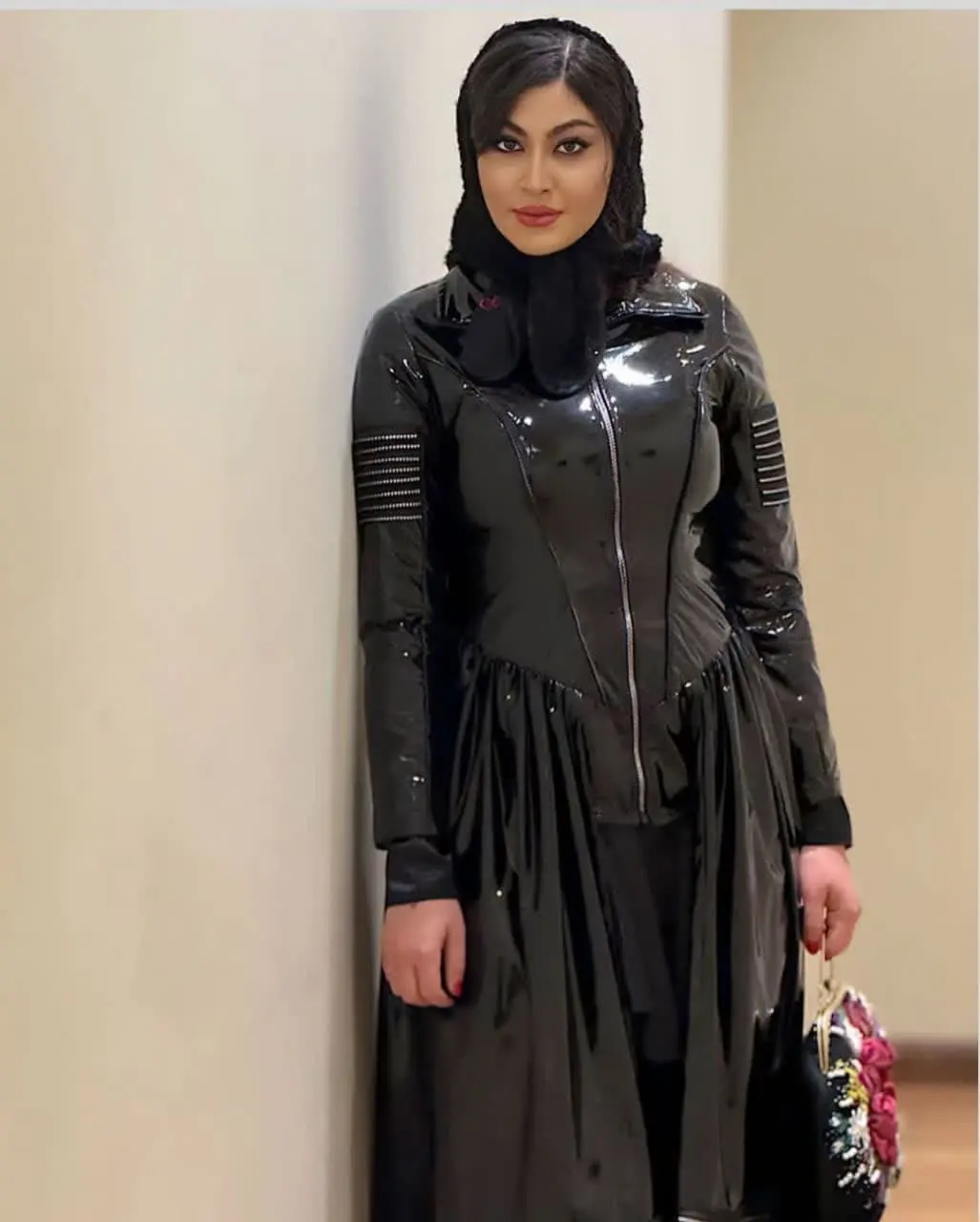 Maryam Momen (17)