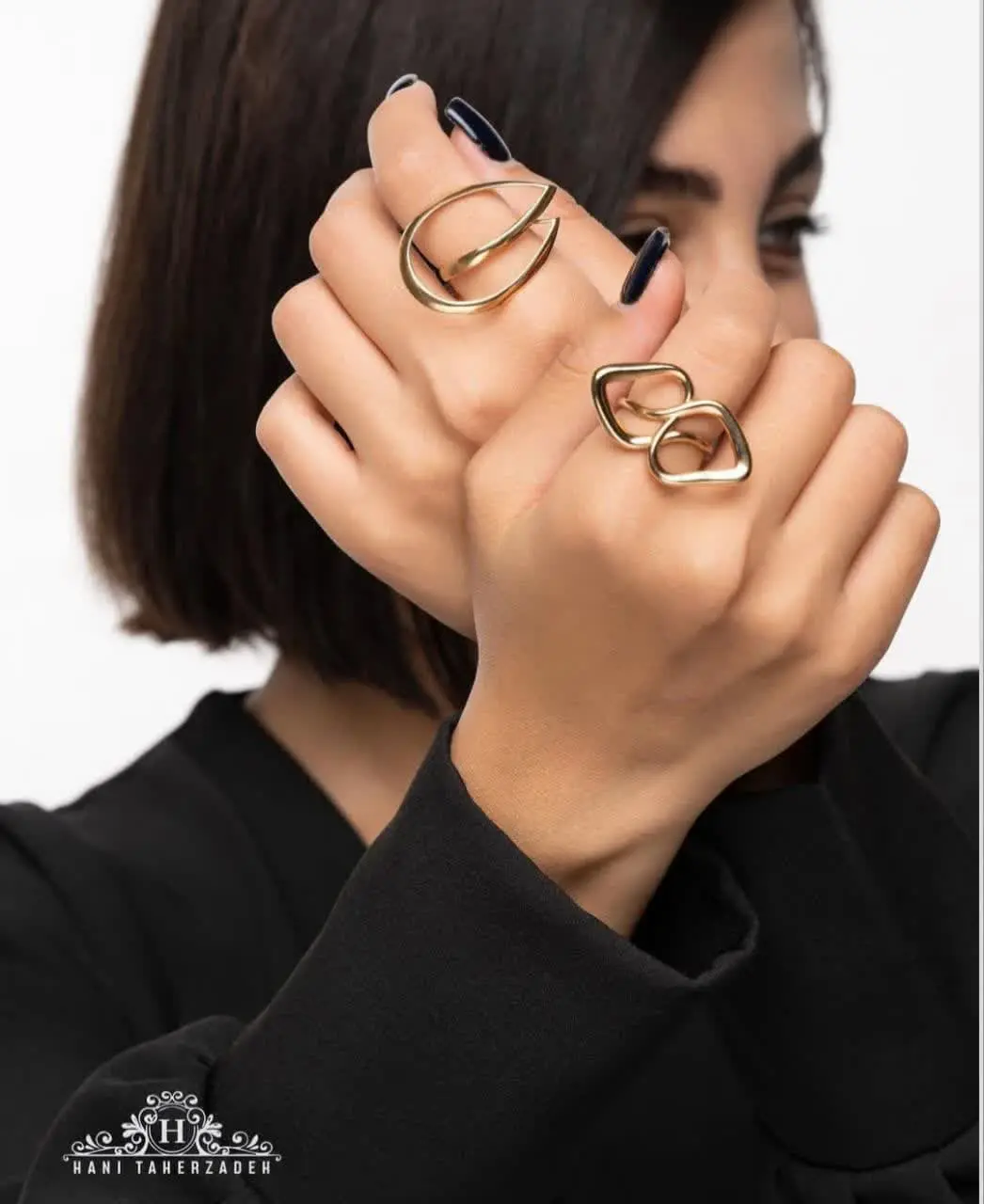 Gold ring model (17)