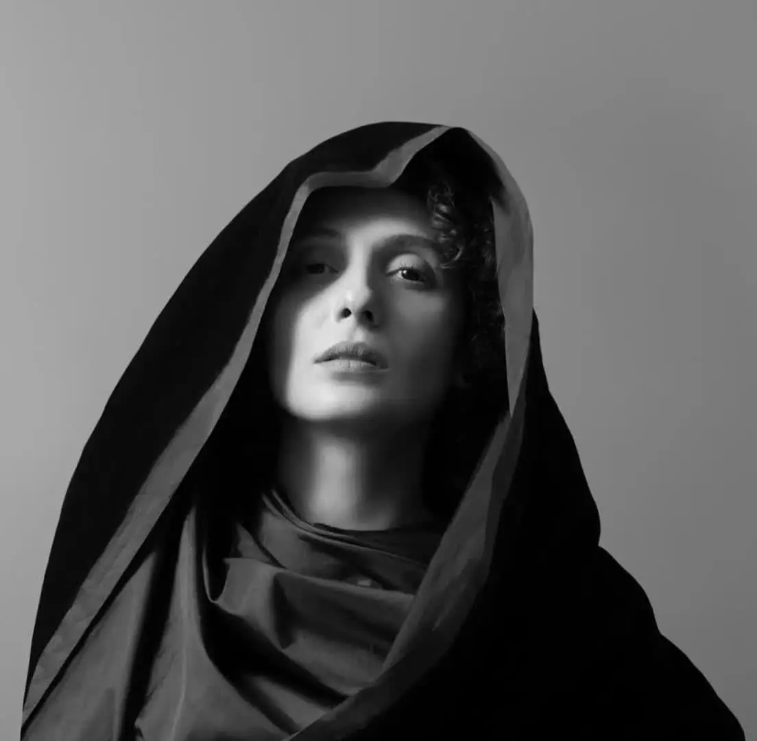  Melissa Zakari (7)