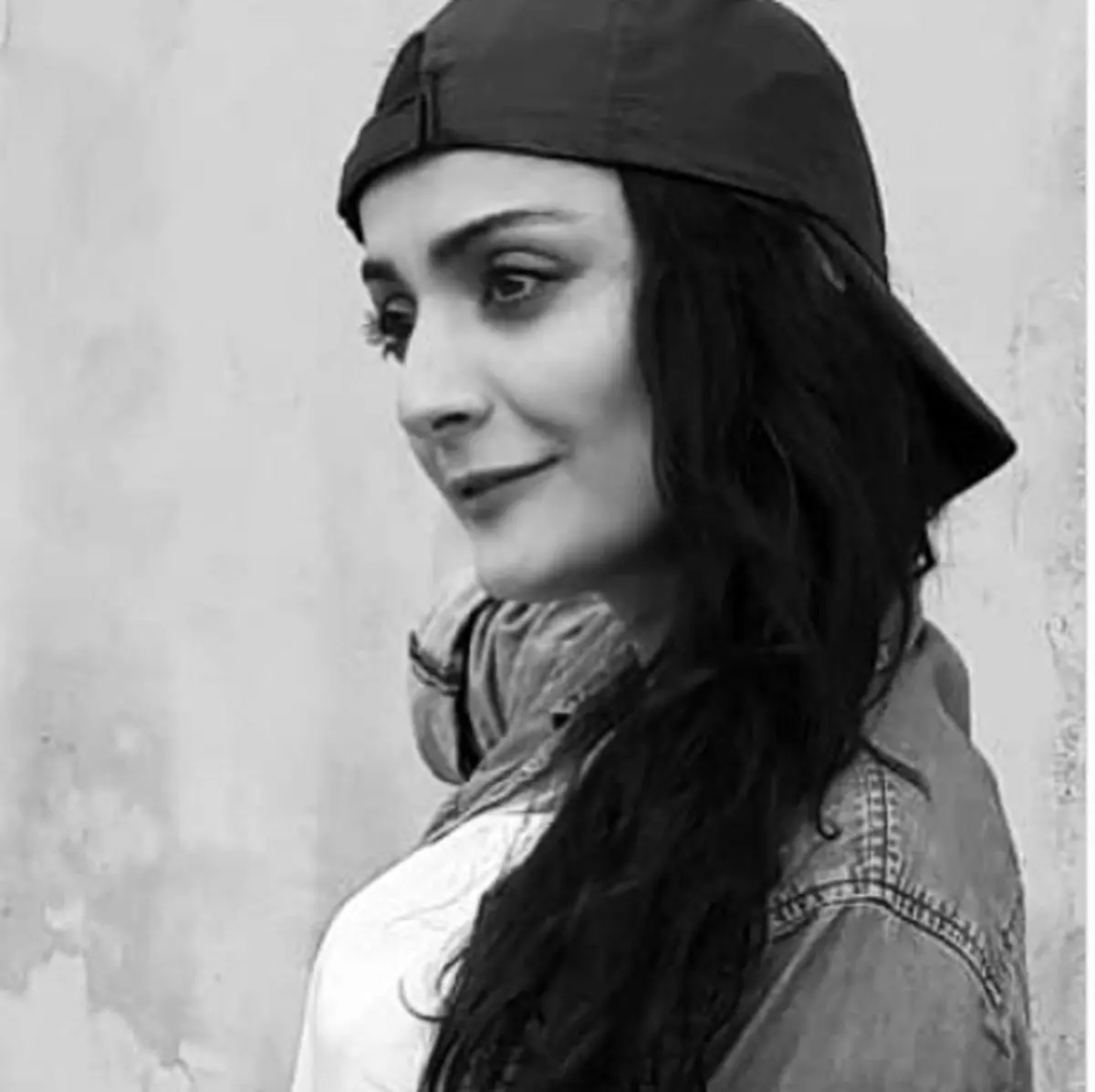 السا فیروز آذر
