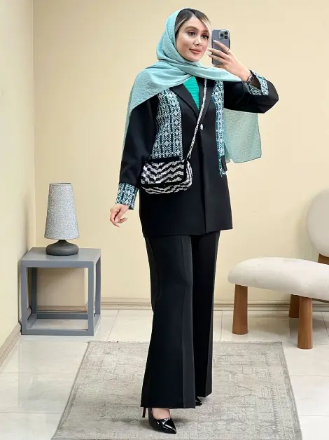Katie coat model (19)
