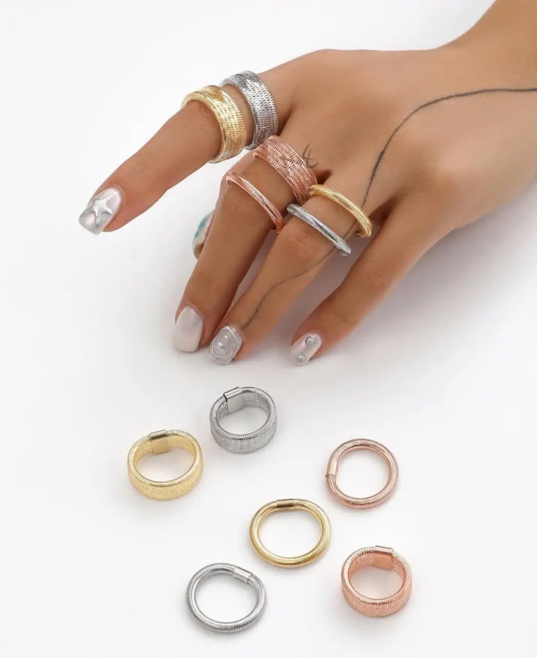 Gold ring model (43)