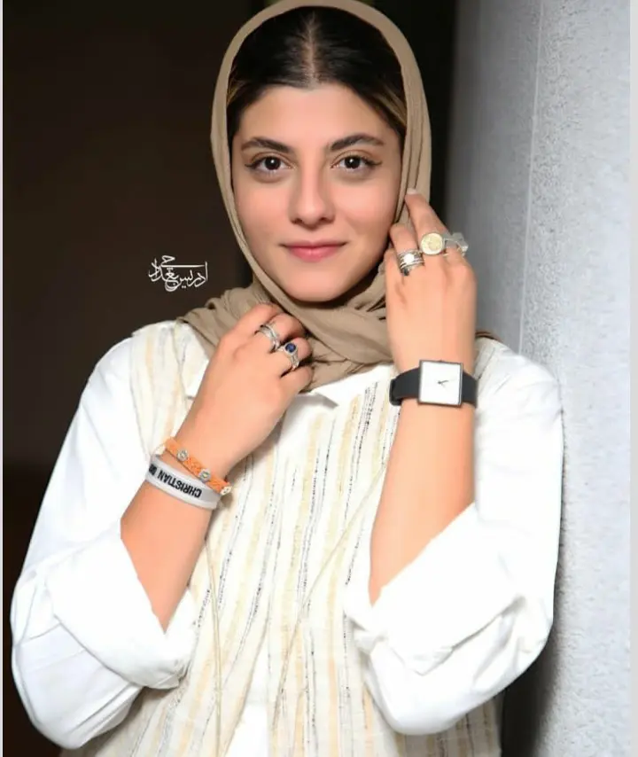 Mehsa Tahmasabi (7)