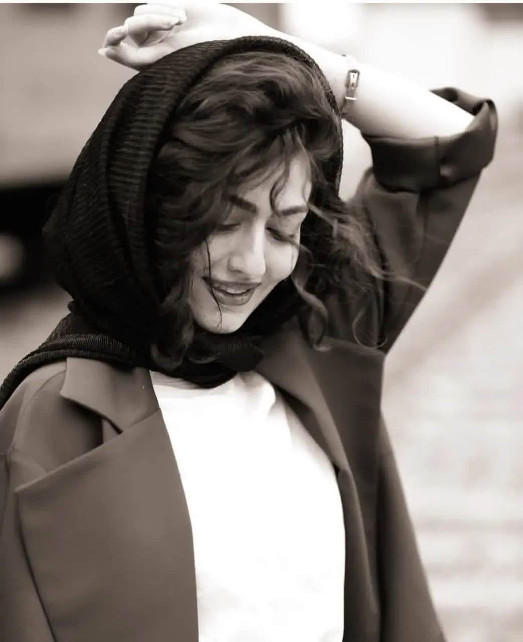 Parisa Dosti (1)