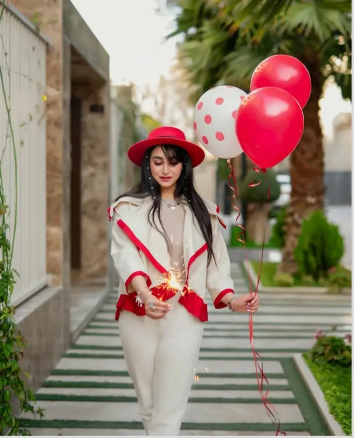 ژست عکس تولد دخترانه (4)