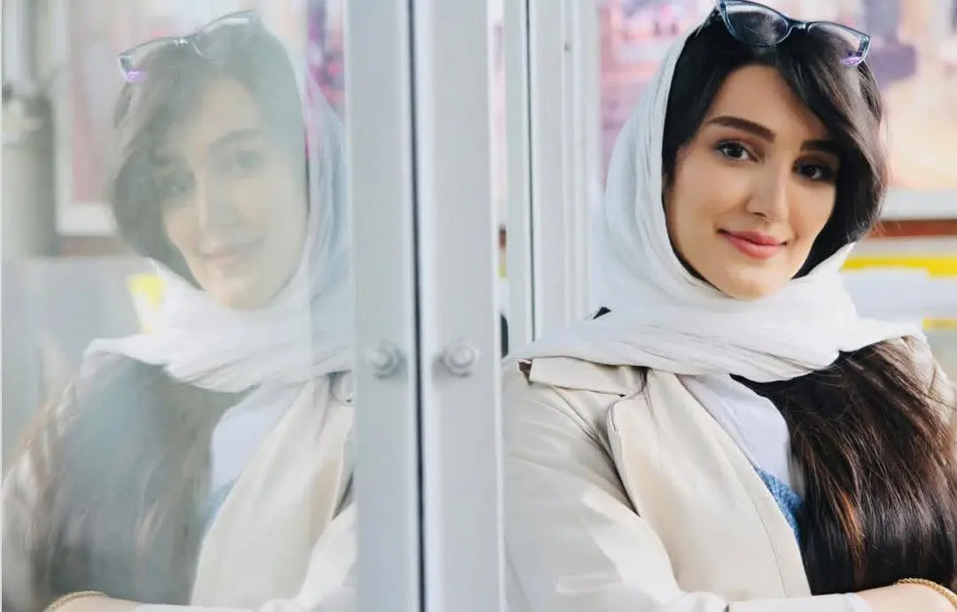 Zahra Naderifar (2)