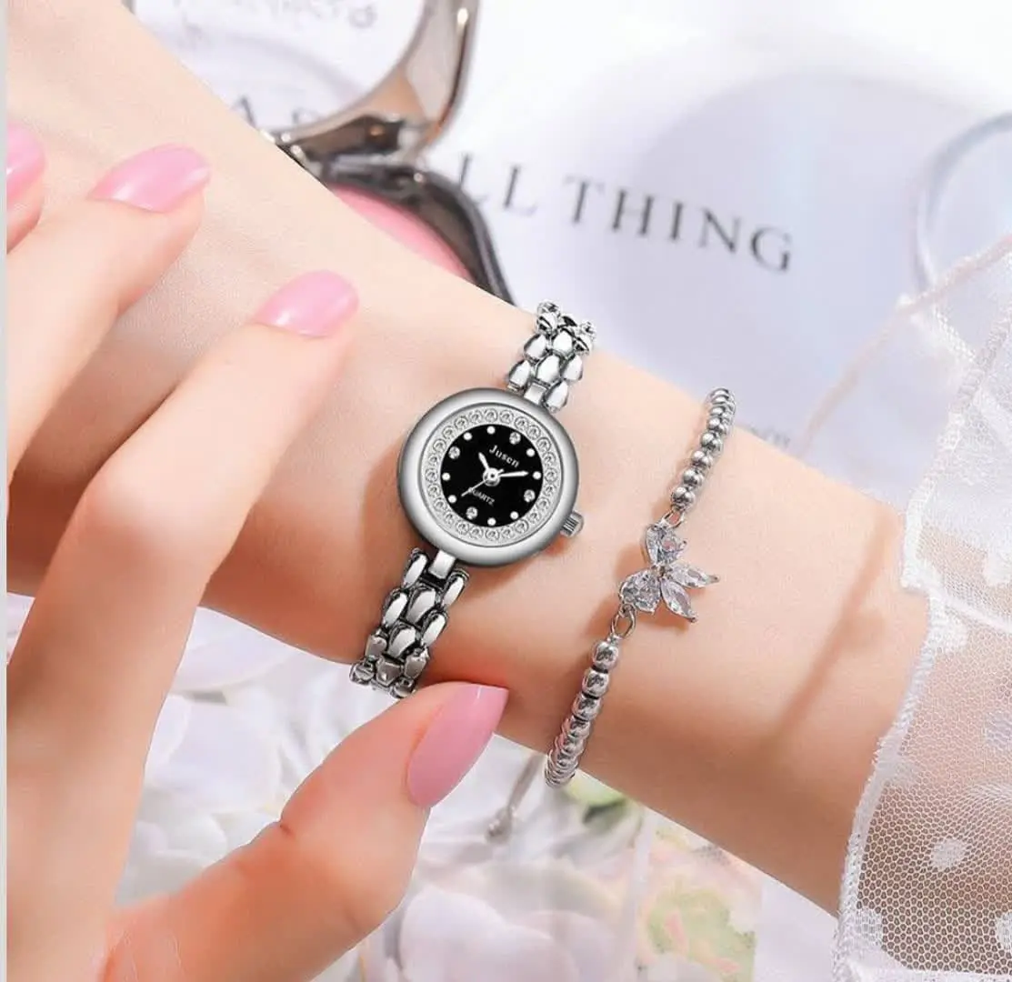 Women_s watch model (8)