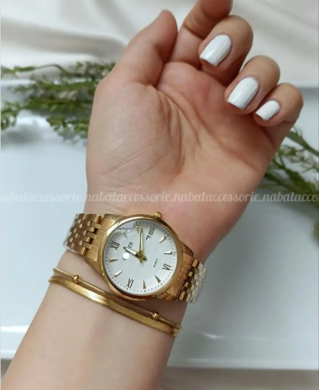 Women_s watch model (33)