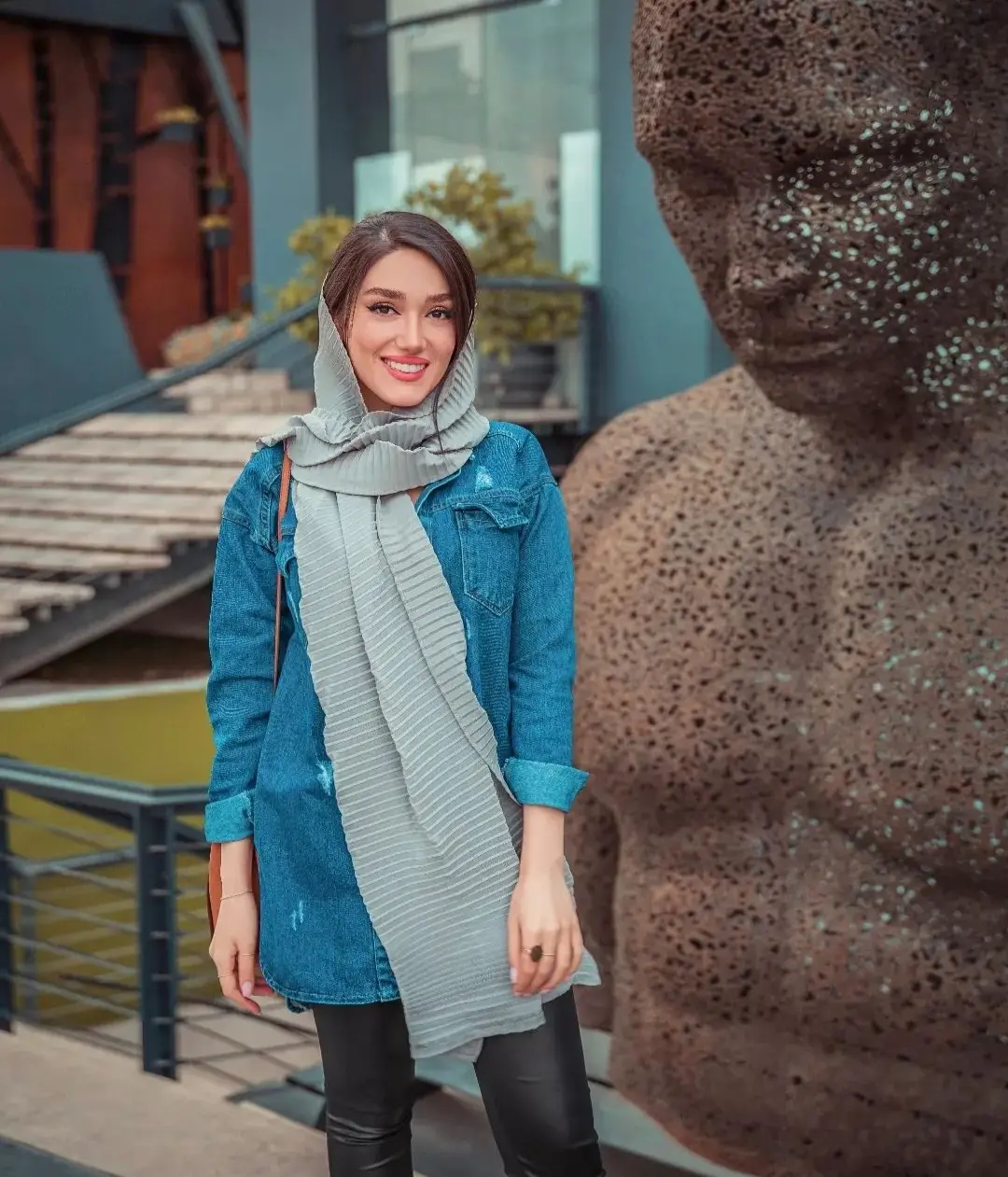 Farzaneh Ghasemzadeh (1)