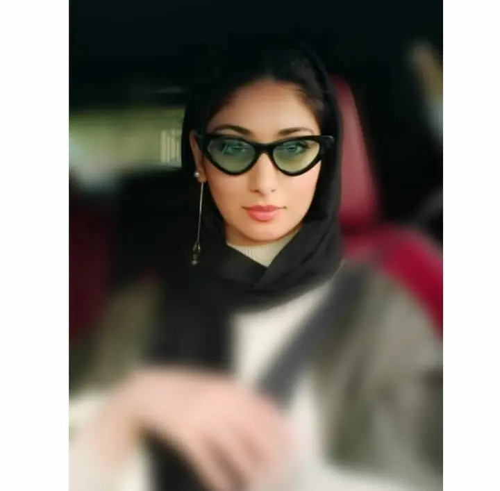 Zahra Sezavar (7)