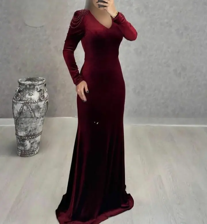 Dressed in a dress (23)